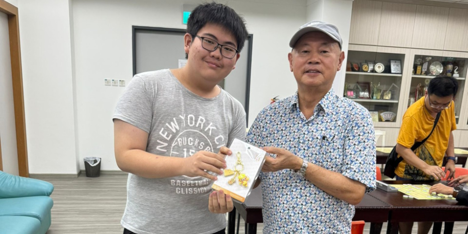 会长以棋会友 三战两胜一负